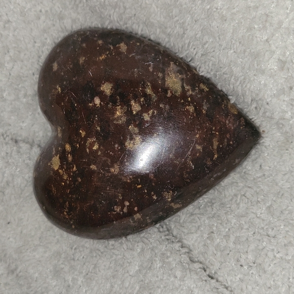 Soapstone paperweight - Picture 1 of 3